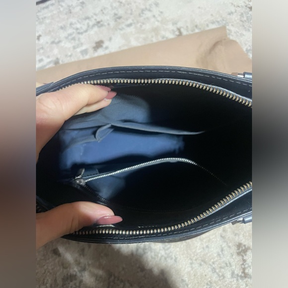 Like new blue marine authentic LV bag - Picture 2 of 7